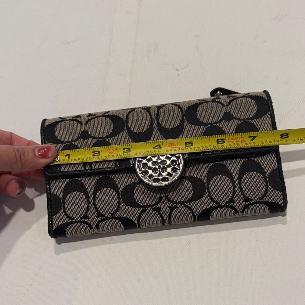 Coach Signature Black and Gray Wallet - Picture 4 of 5